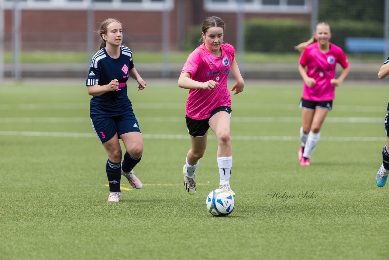 Bild 101 - wCJ Osterroenfelder TSV - VfL Pinneberg : Ergebnis: 0:15